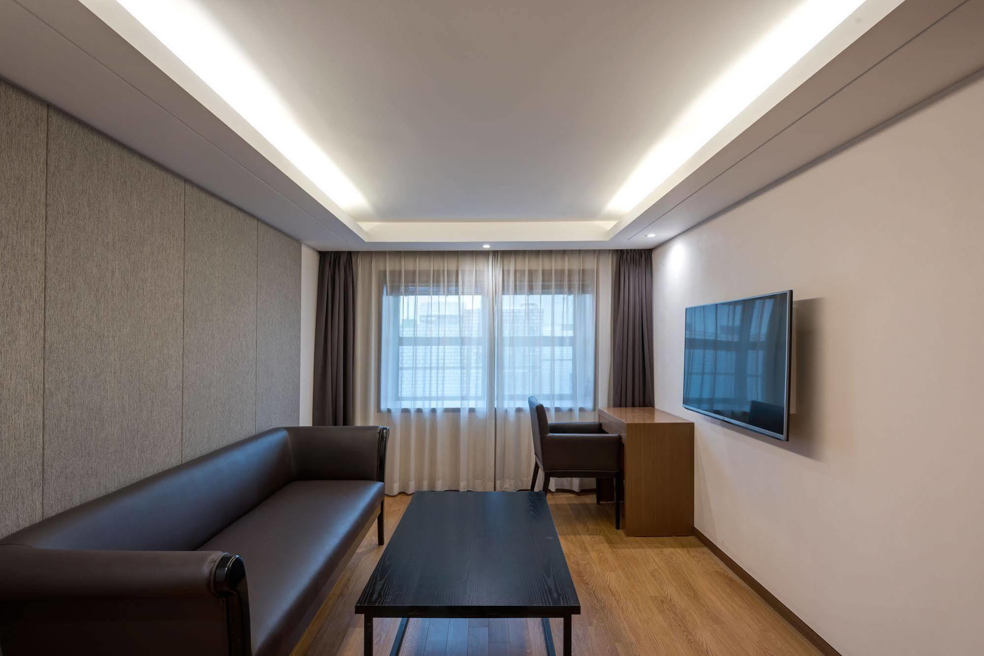 Hotel The Designers Yeouido Szöul Kültér fotó